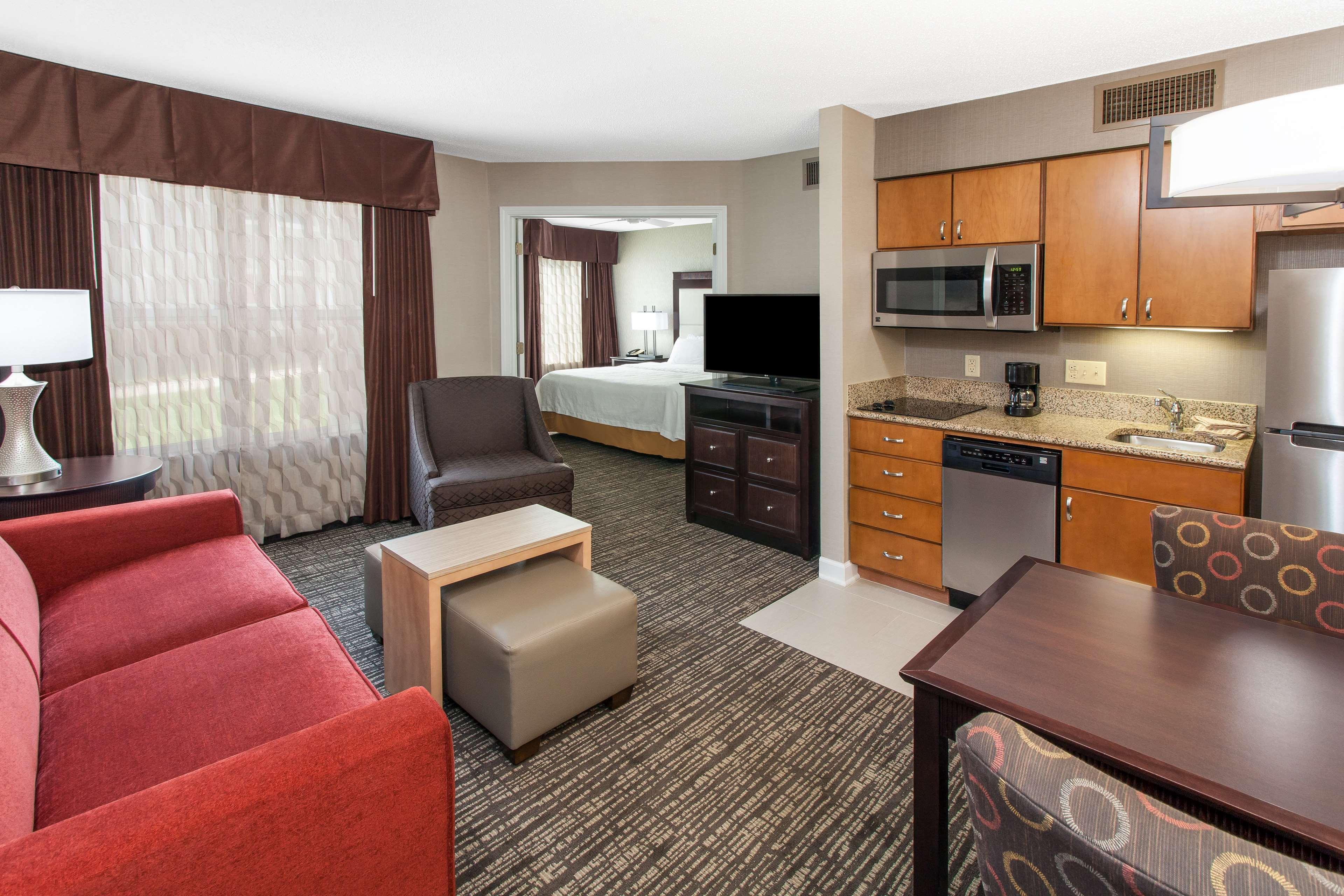 Homewood Suites By Hilton Indianapolis At The Crossing Eksteriør billede